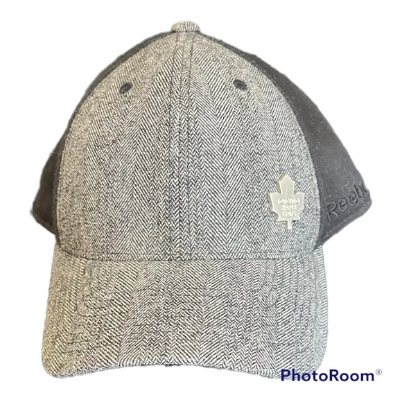 Toronto Maple Leafs fullback hat size L/XL - Picture 1 of 4